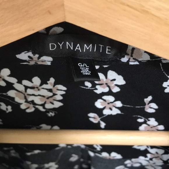 Dynamite Black & White Floral Blouse - Picture 3 of 3